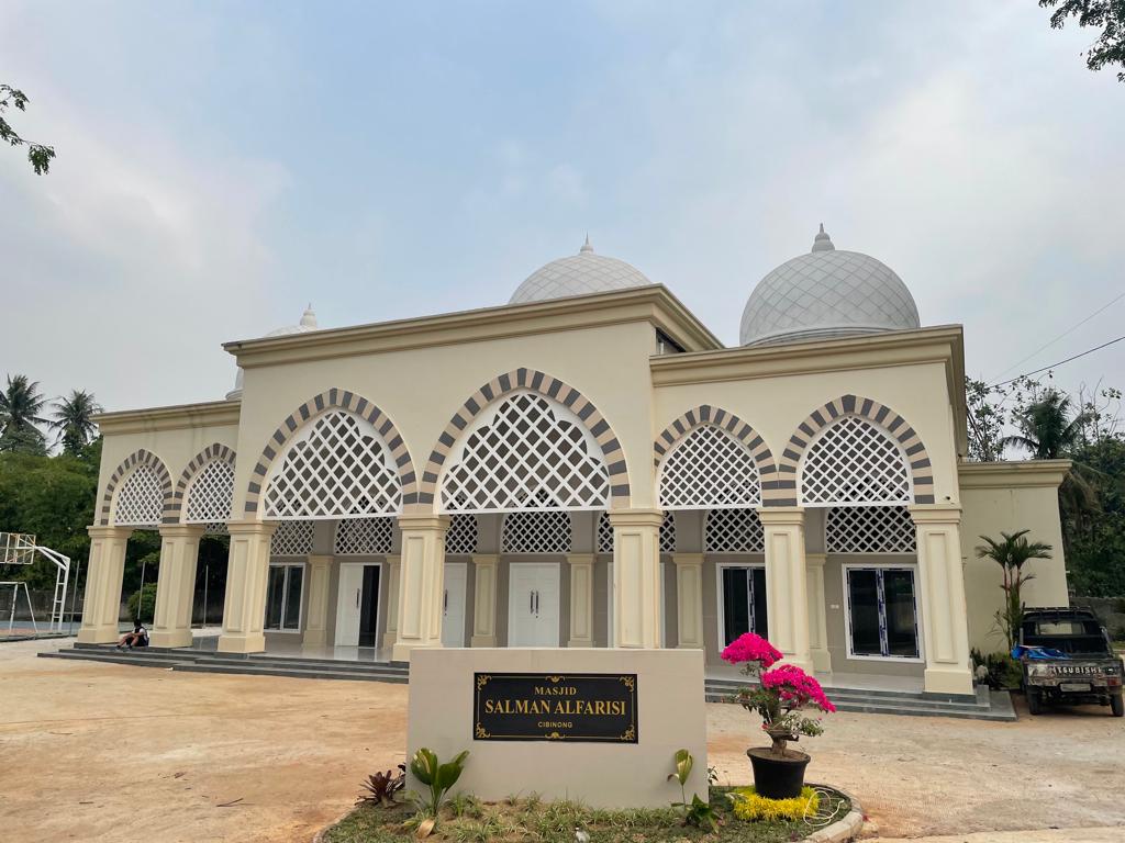 Masjid Salman Alfarisi
